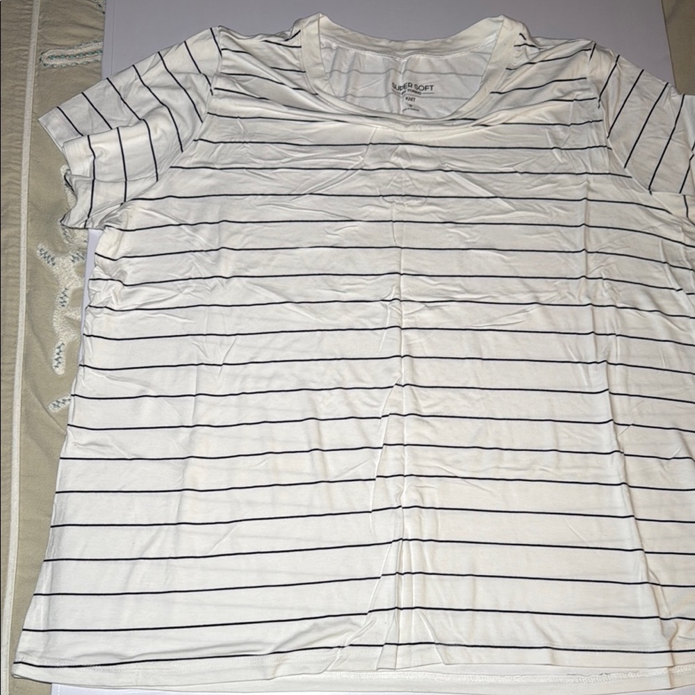 Torrid Black and White Short Sleeve Tees